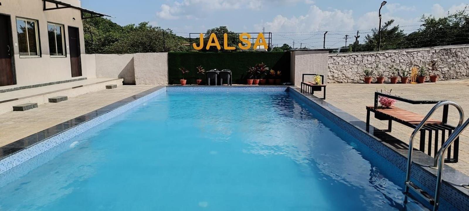 The Jalsa Resort 罗纳瓦拉 外观 照片