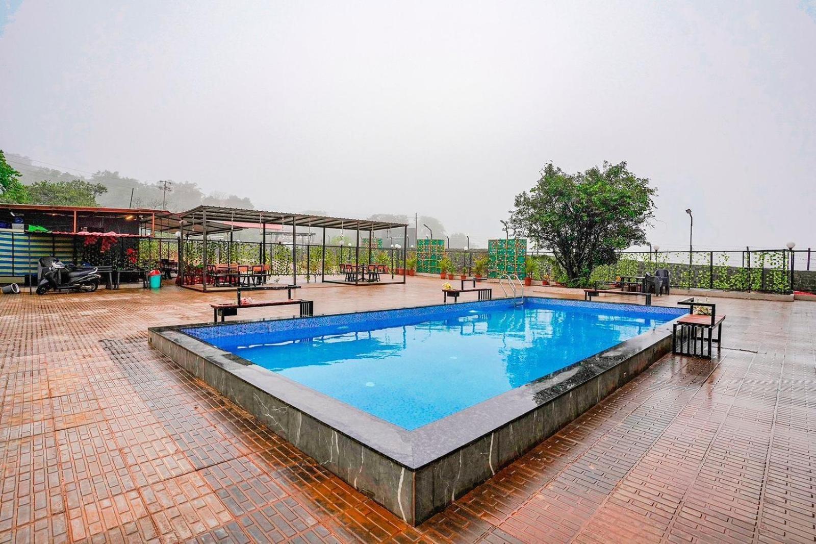The Jalsa Resort 罗纳瓦拉 外观 照片