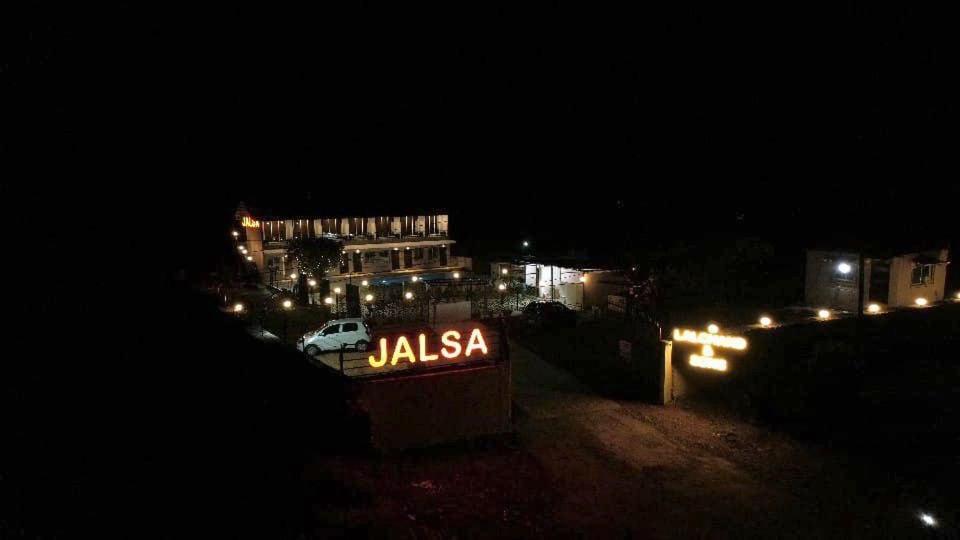The Jalsa Resort 罗纳瓦拉 外观 照片